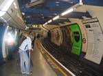 London Tube - 10-17-2006